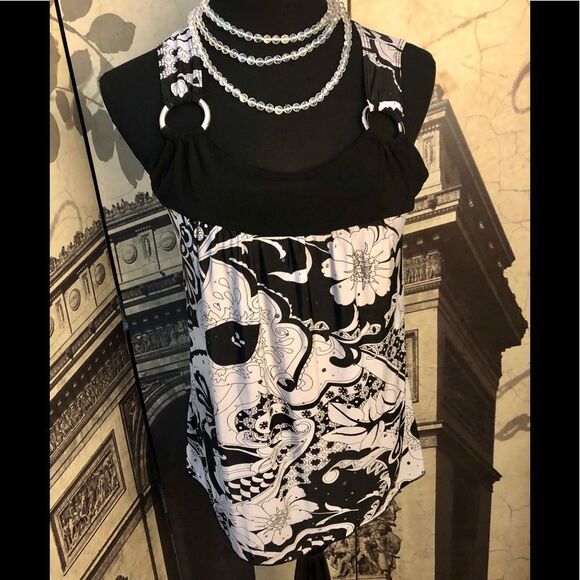 Cute top by Brittany Black - Picture 1 of 2